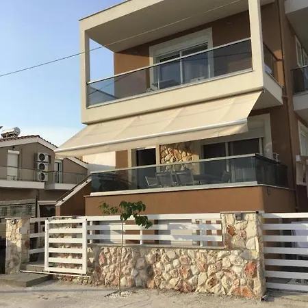Estia House M Casa de Férias *