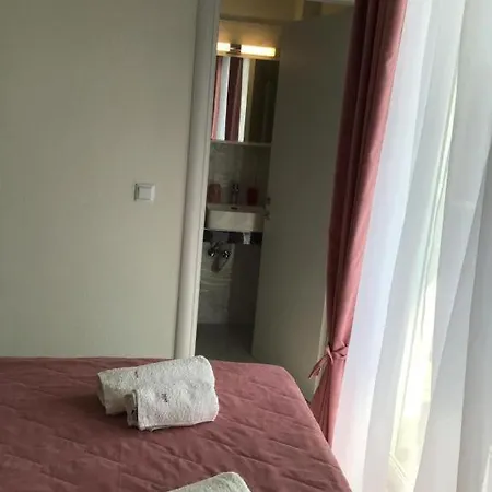 Hébergement de vacances Estia House M *